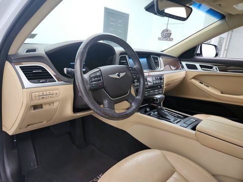 Used 2018 Genesis G80 3.8 RWD image 13