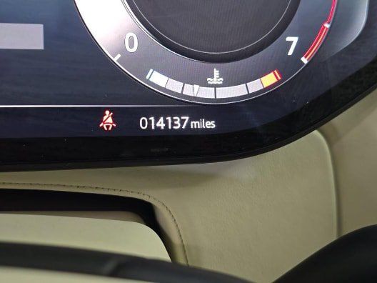 Used 2024 Land Rover Range Rover Long Wheelbase SE AWD/4WD image 9