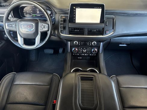 Used 2024 GMC Yukon SLT AWD/4WD image 14