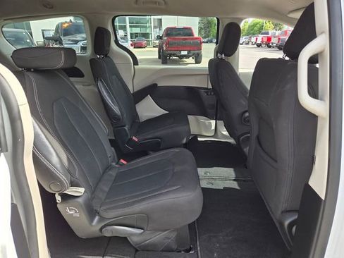 Used 2023 Chrysler Voyager LX FWD image 16