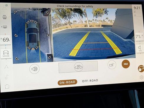 Used 2025 Land Rover Range Rover Sport Dynamic SE image 13