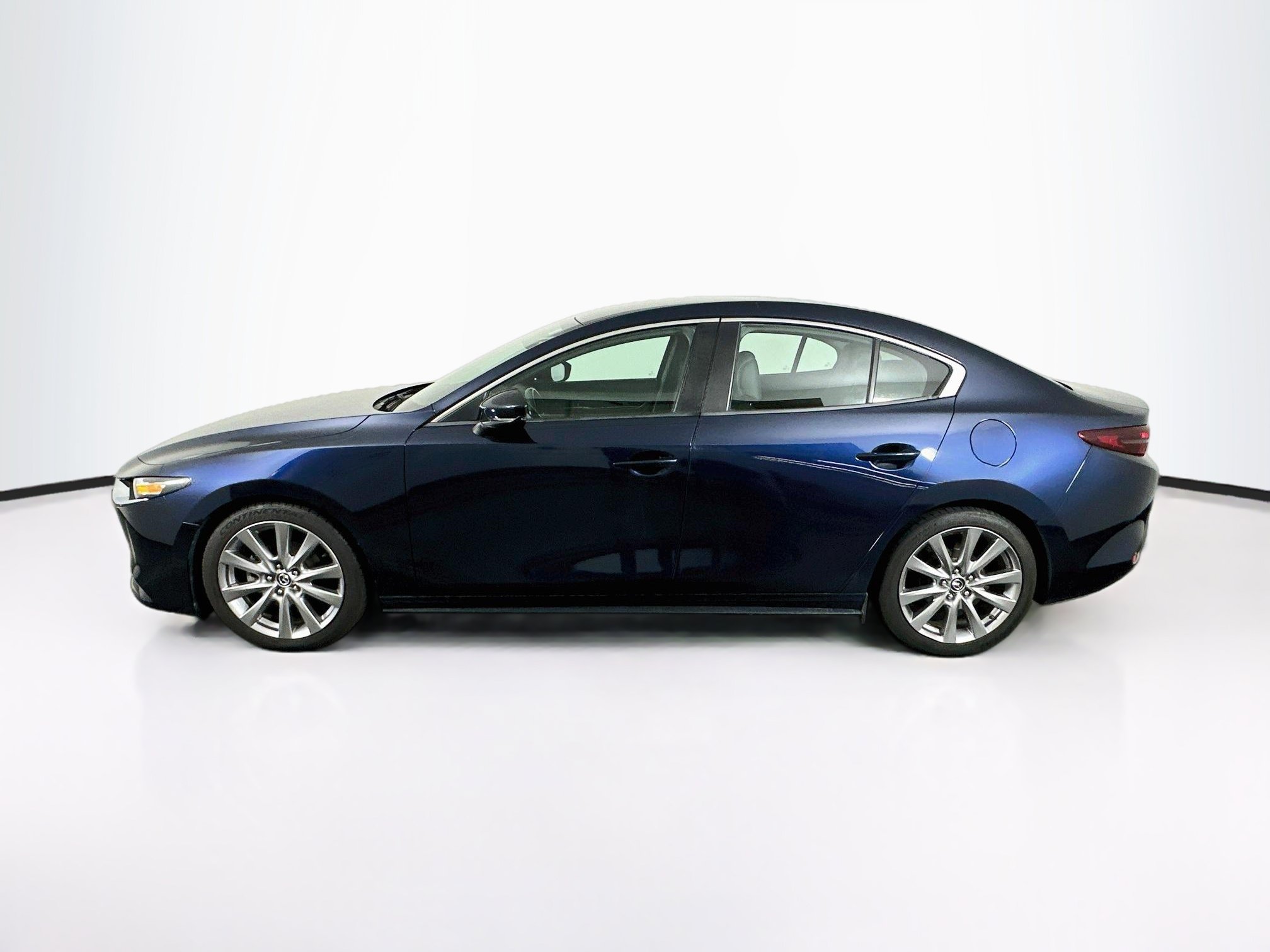 Used 2020 MAZDA MAZDA3 AWD Sedan w/ Select Package image 4