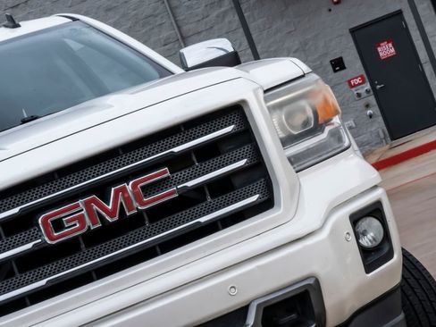Used 2014 GMC Sierra 1500 SLT w/ All-Terrain Package AWD/4WD image 29