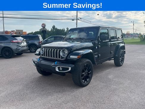 Used 2024 Jeep Wrangler Unlimited Sahara AWD/4WD image 3