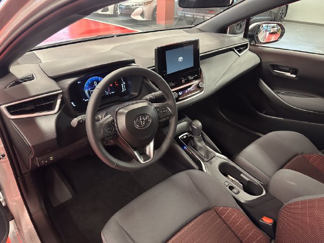 Certified 2026 Toyota Corolla SE FWD image 11