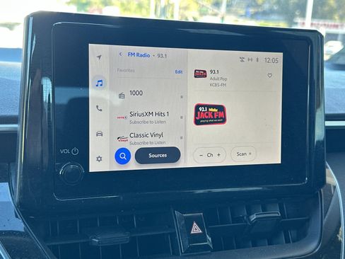 Used 2024 Toyota Corolla LE image 16