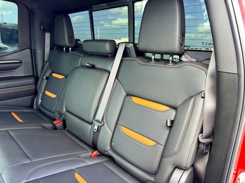 Used 2024 GMC Sierra 1500 AT4 w/ Technology Package image 18