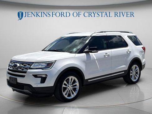 Certified 2018 Ford Explorer XLT w/ Equipment Group 202A FWD image 11