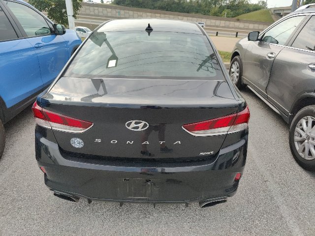 Used 2018 Hyundai Sonata Sport w/ Tech Package 05 FWD image 12