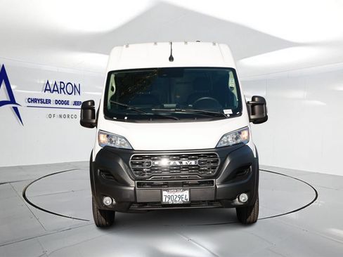 Used 2026 RAM ProMaster 2500 w/ Convenience Group FWD image 4