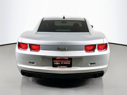 Used 2010 Chevrolet Camaro LS image 7