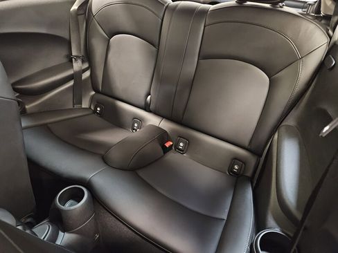 Used 2019 MINI Cooper 2-Door Hardtop FWD image 39