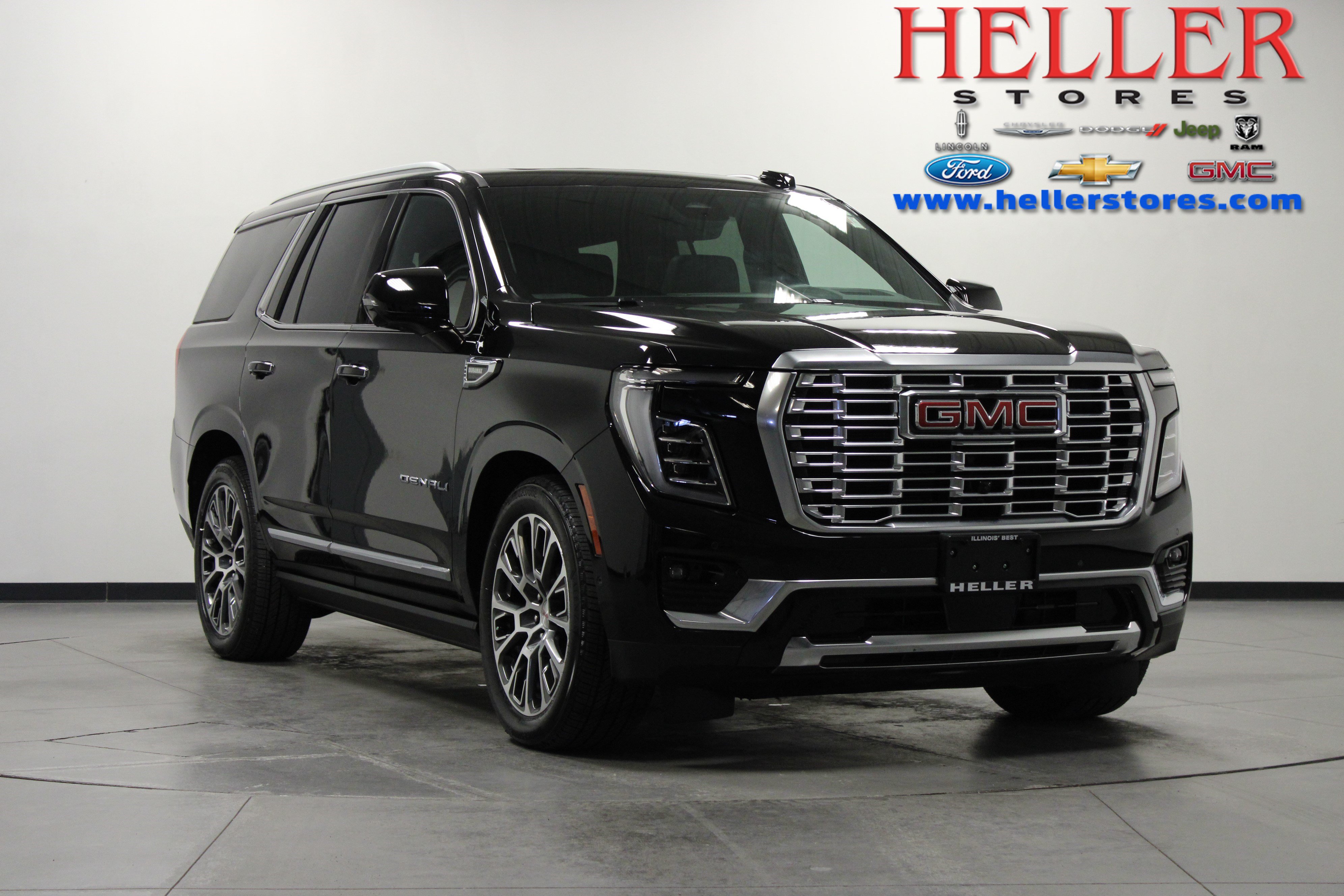 Used 2025 GMC Yukon Denali w/ Denali Reserve Package AWD/4WD image 1