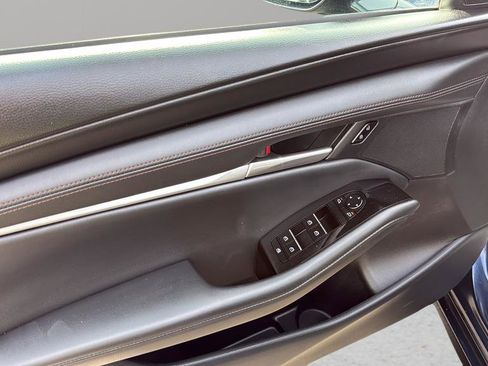 Used 2024 MAZDA MAZDA3 s image 10