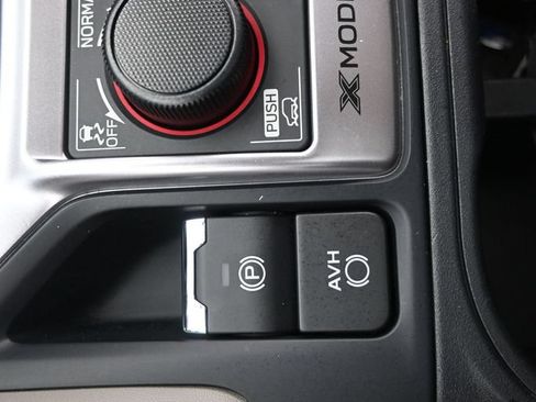 Used 2024 Subaru Forester Premium AWD/4WD image 31