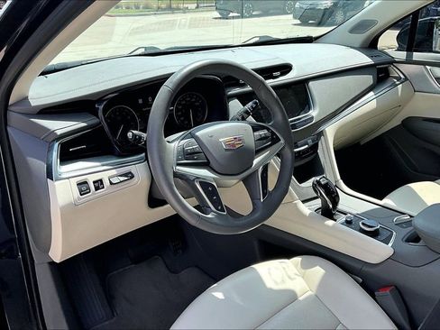 Used 2023 Cadillac XT5 Premium Luxury w/ Technology Package image 15