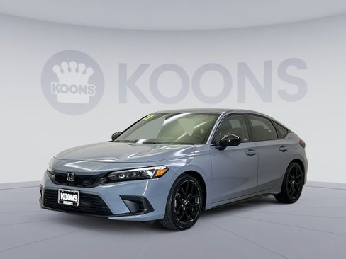 Used 2023 Honda Civic Sport image 1