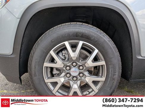 Used 2023 GMC Acadia SLE w/ Driver Convenience Package AWD/4WD image 9