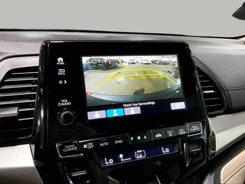Used 2018 Honda Odyssey EX image 27