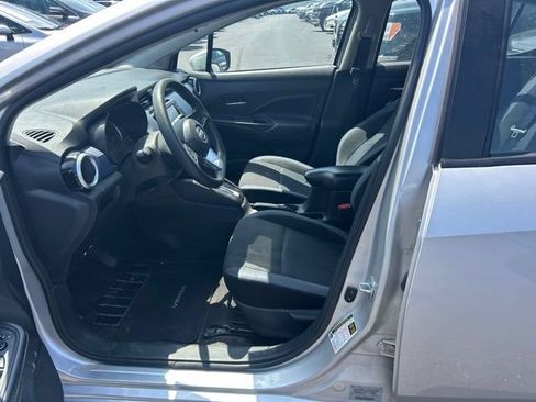 Used 2023 Nissan Versa SV FWD image 6