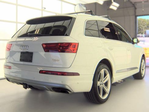 Used 2019 Audi Q7 3.0T Prestige AWD/4WD image 3