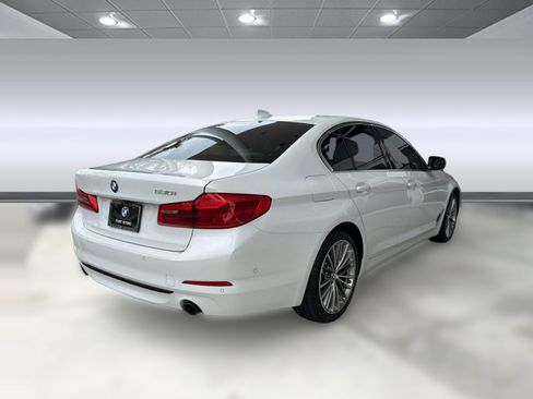Used 2020 BMW 530i w/ Premium Package RWD image 9