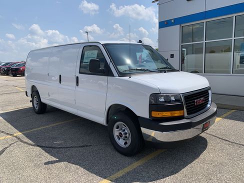 New 2025 GMC Savana 2500 Extended w/ Driver Convenience Package RWD image 47