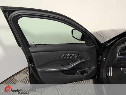 Used 2020 BMW 330i xDrive Sedan w/ M Sport Package image 10