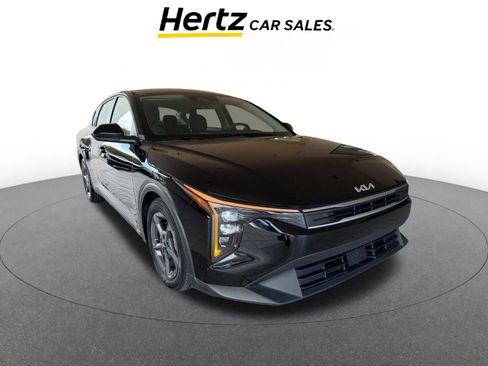 Used 2025 Kia K4 LXS FWD image 1