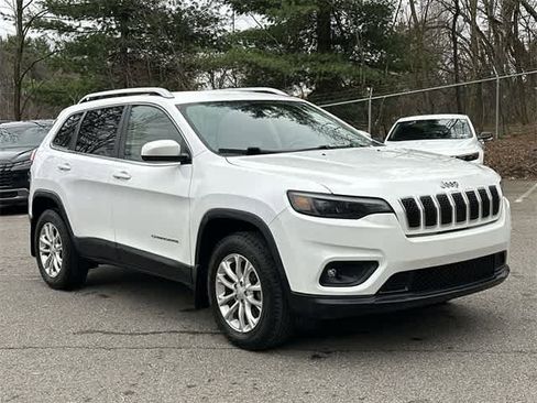 Used 2019 Jeep Cherokee Latitude w/ Popular Appearance Group image 20