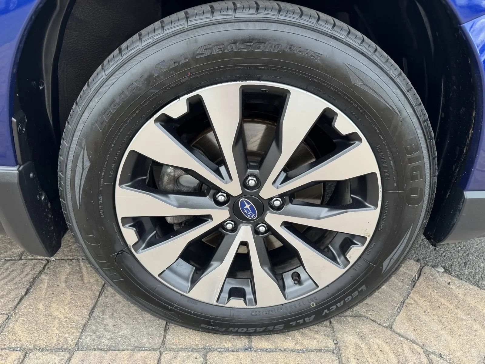 Used 2017 Subaru Outback 2.5i Limited AWD/4WD image 9