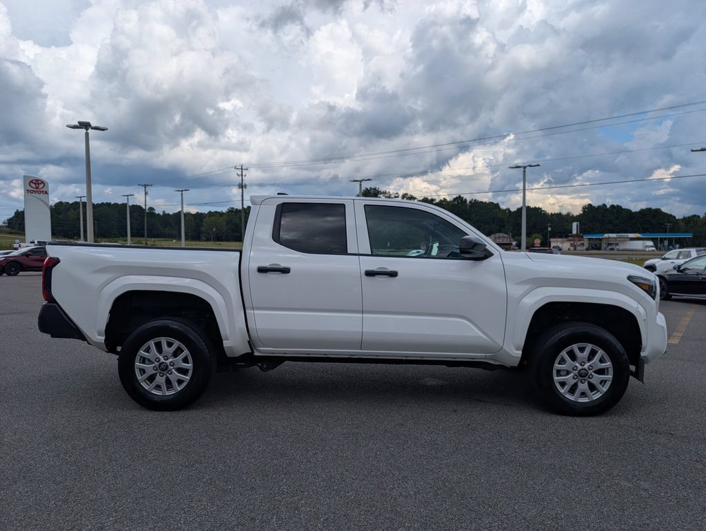 Used 2026 Toyota Tacoma SR AWD/4WD image 6