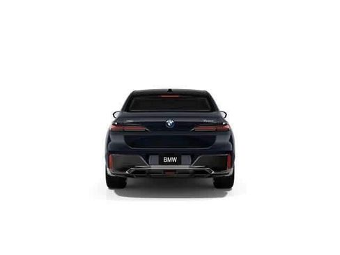 Used 2026 BMW 750e xDrive AWD/4WD image 5