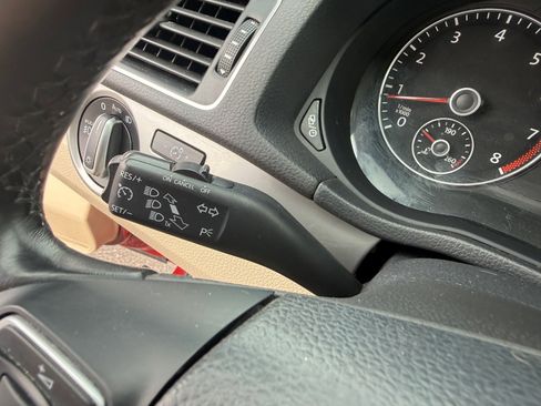 Used 2015 Volkswagen Passat 1.8T Limited Edition image 21