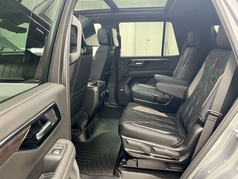 New 2026 Chevrolet Tahoe Premier AWD/4WD image 24
