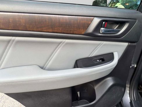 Used 2018 Subaru Outback 2.5i Limited image 20