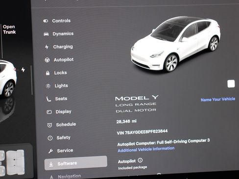 Used 2023 Tesla Model Y Long Range image 52