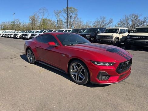 Used 2024 Ford Mustang GT Premium RWD image 4