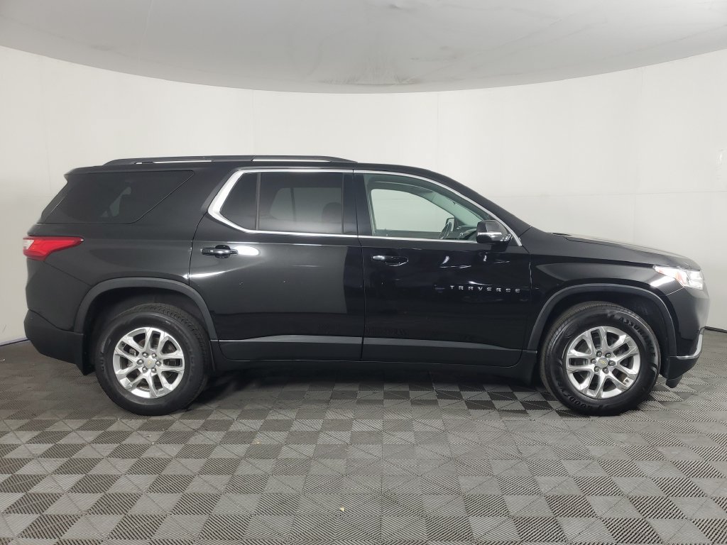 Used 2020 Chevrolet Traverse LT FWD image 3