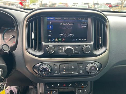 Used 2020 Chevrolet Colorado Z71 image 34