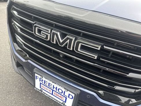 Used 2023 GMC Terrain SLT w/ Infotainment Package II AWD/4WD image 32