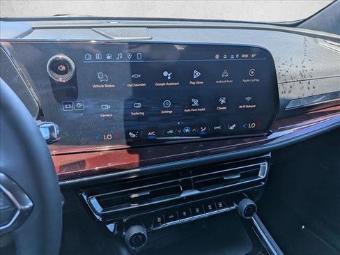 New 2026 Chevrolet Traverse Z71 w/ Enhanced Driving Package AWD/4WD image 12
