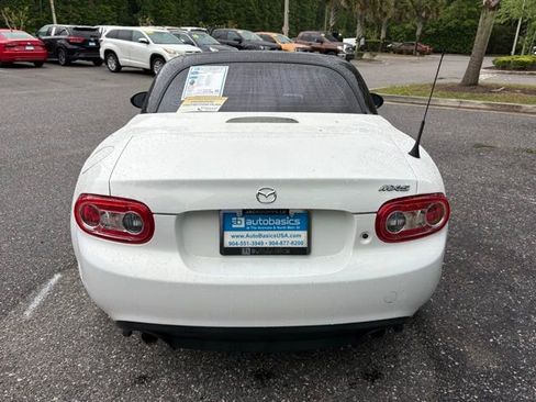 Used 2015 MAZDA MX-5 Miata Club image 4