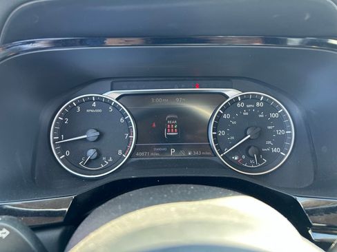 Used 2024 Nissan Pathfinder SV w/ Black Appearance Package image 20