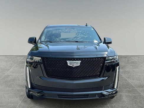 Certified 2024 Cadillac Escalade Sport Platinum w/ LPO, ONYX Package AWD/4WD image 8