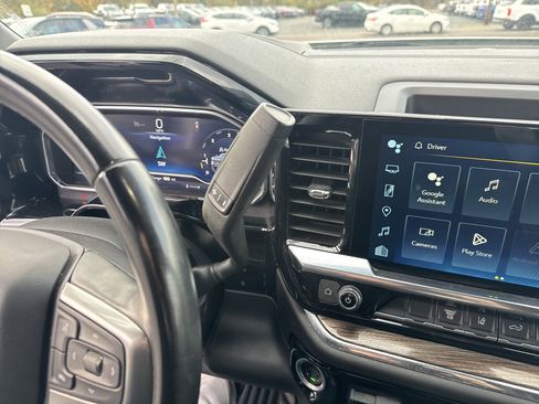 Used 2024 Chevrolet Silverado 2500 LT image 24