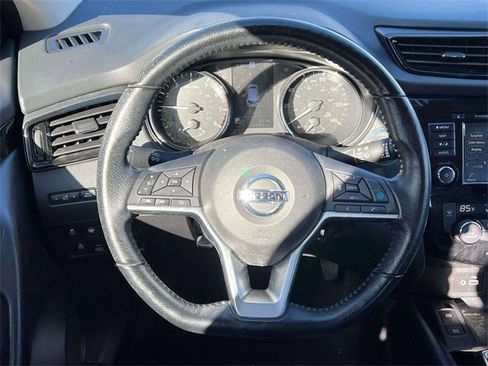 Used 2022 Nissan Rogue Sport SL image 13