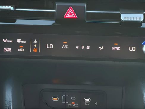 New 2026 Kia Sportage SX FWD image 18