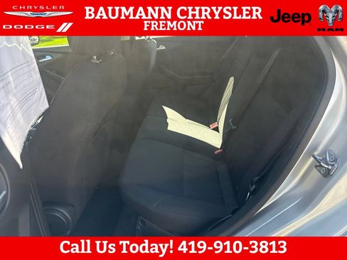 Used 2016 Ford Focus SE FWD image 24