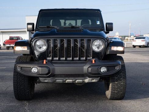 Used 2023 Jeep Gladiator Mojave w/ Cold Weather Group image 8